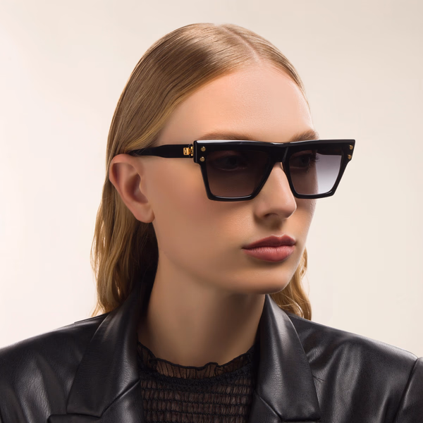 B-V
BPS-121A-54 Black / Gold / Dark Grey Sunglasses