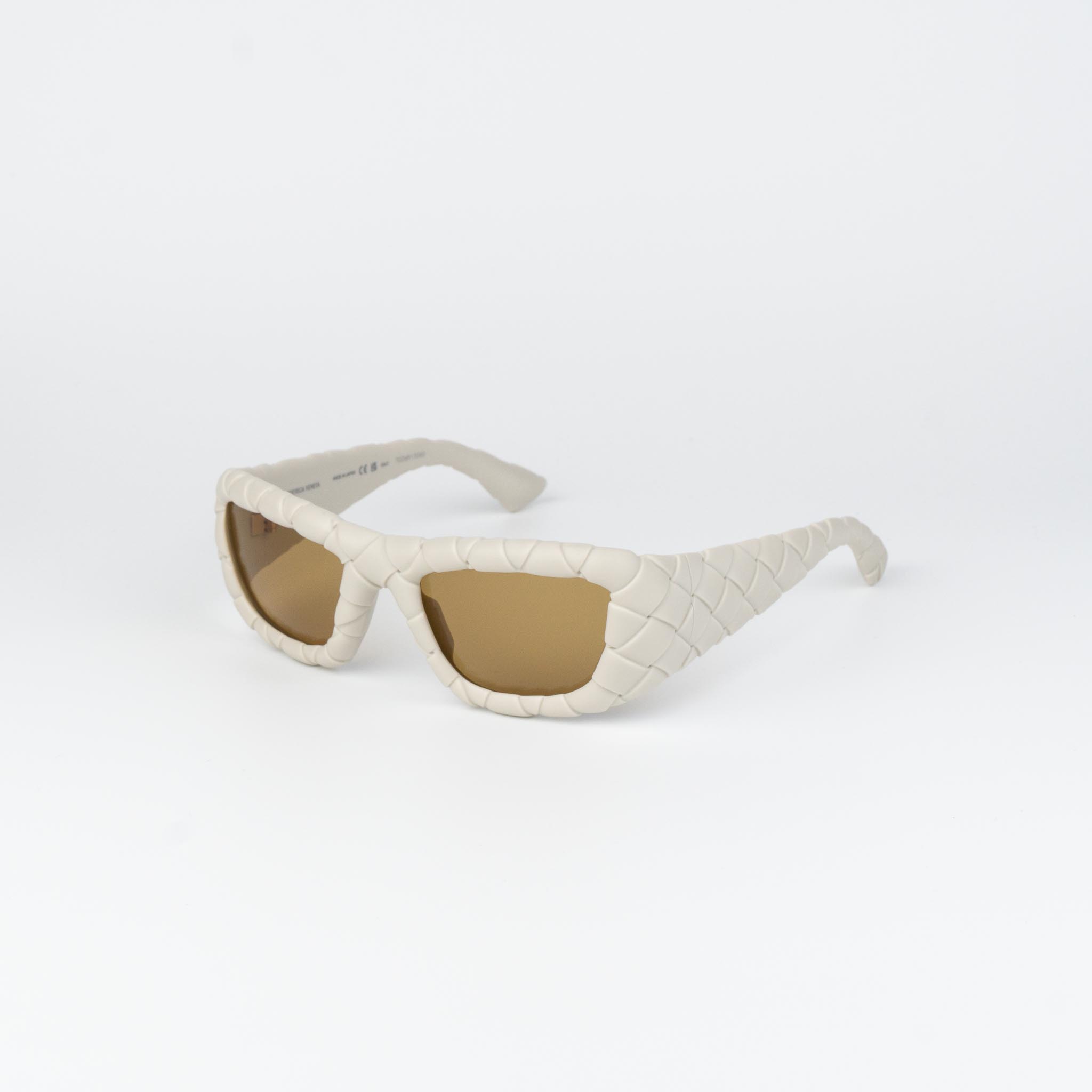 BV1303S Chalk White / Brown