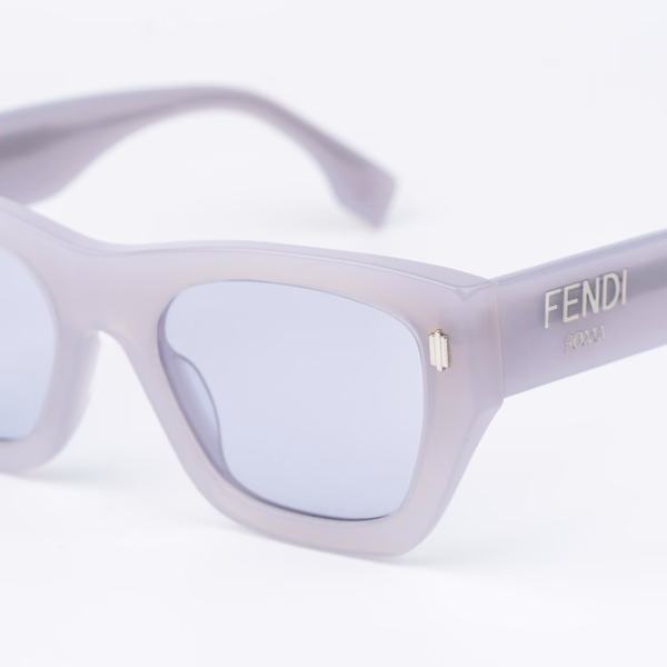 FE40100I  Shiny Violet Lilac / Lilac