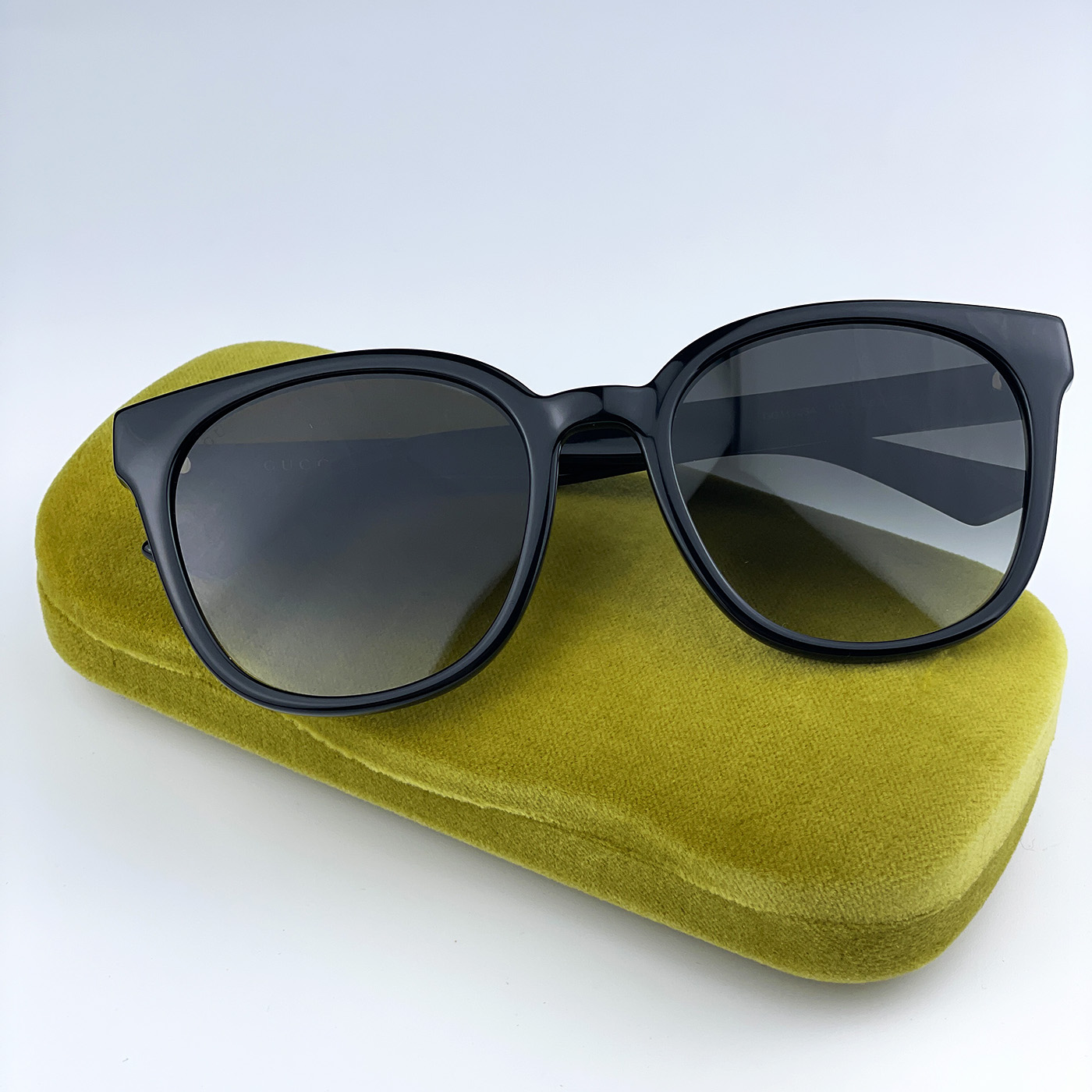 Gucci GG1122SA Black / Grey Gradient product photo 8
