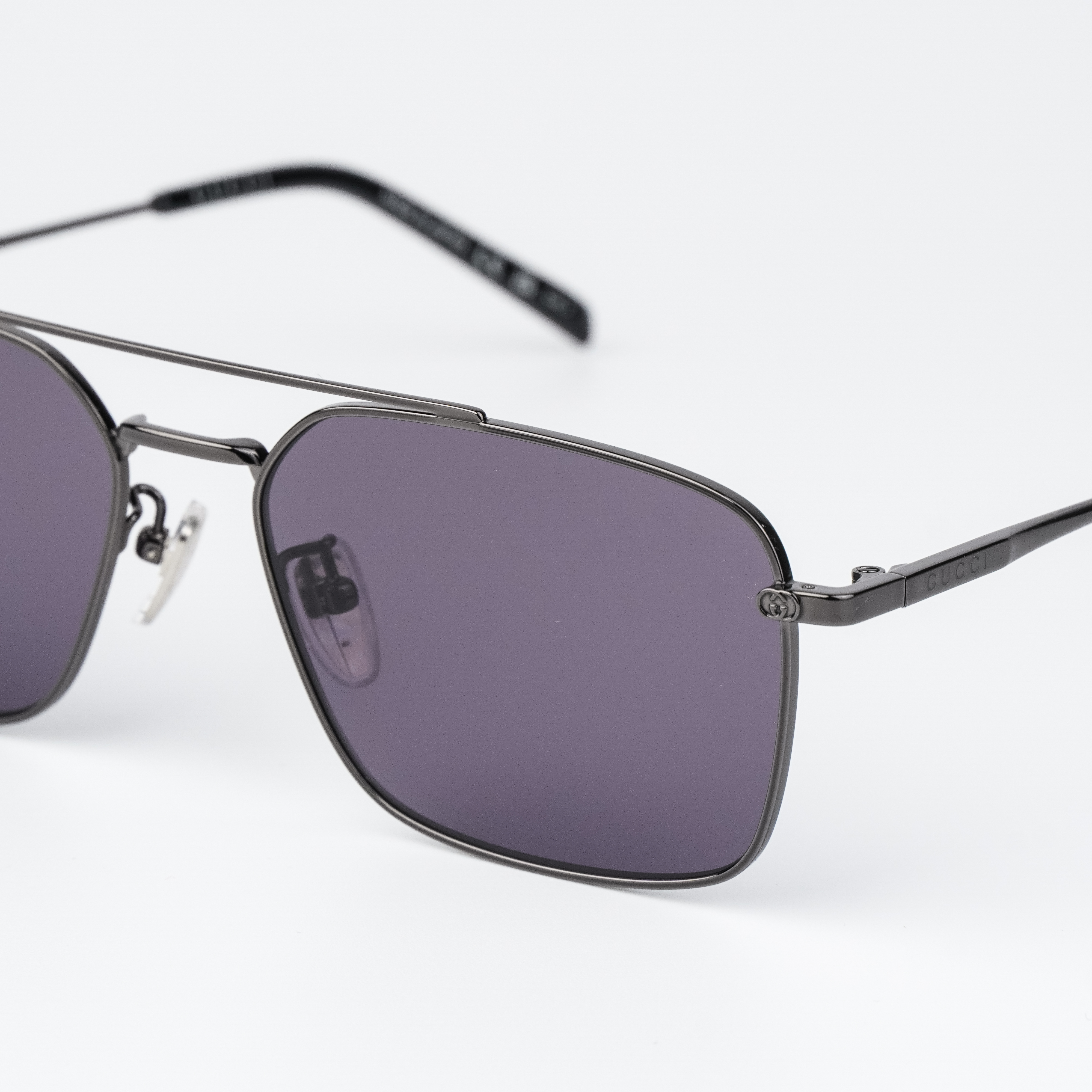 GG1957SA Ruthenium / Violet