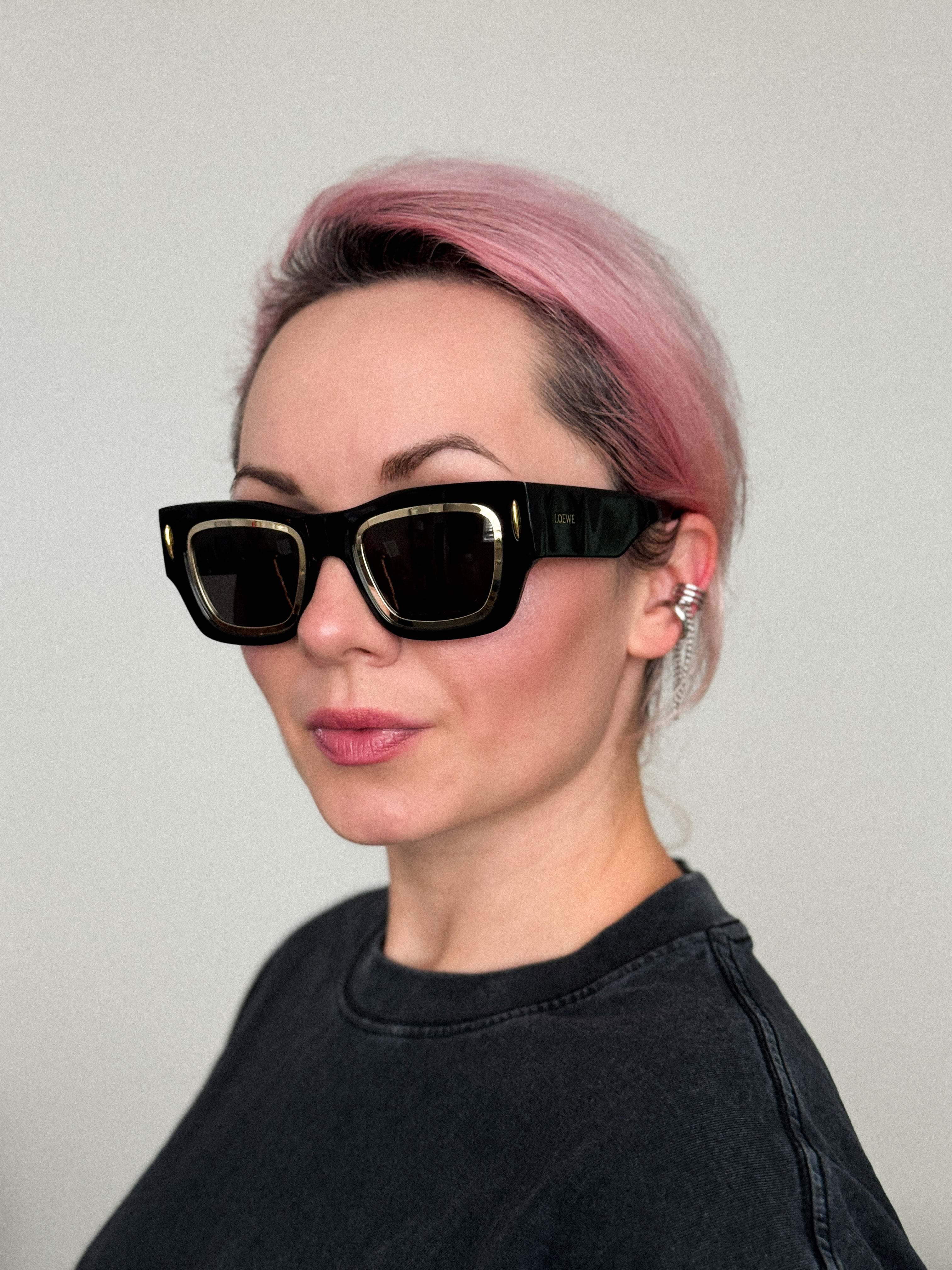 Loewe LW40168I Shiny Black / Black product photo 3