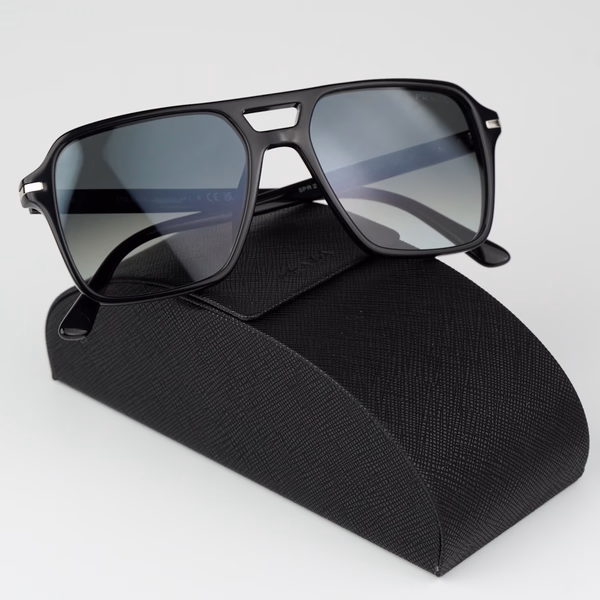 PR20YS Black / Grey Gradient Sunglasses