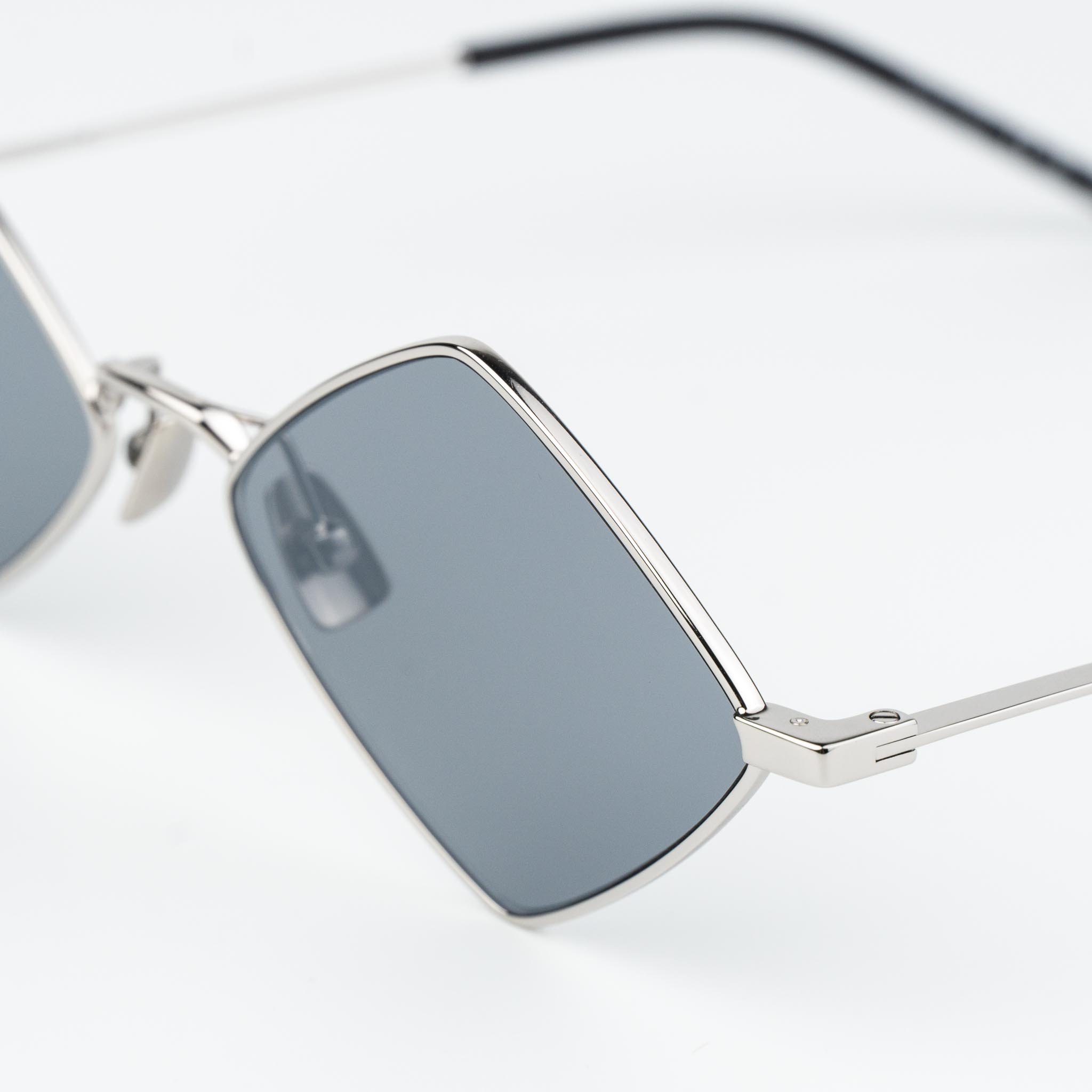 SL302LISA Silver / Silver Flash Mirror